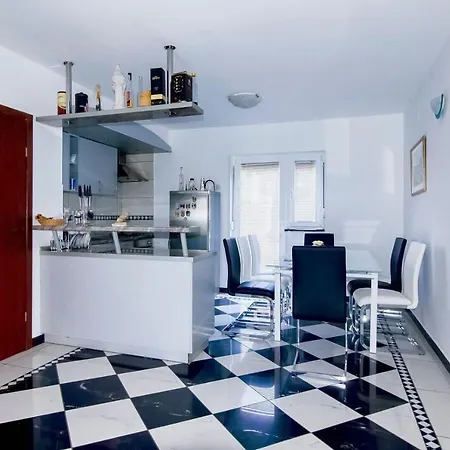 Family Friendly House With A Swimming Pool Maslenica, Novigrad - 13770