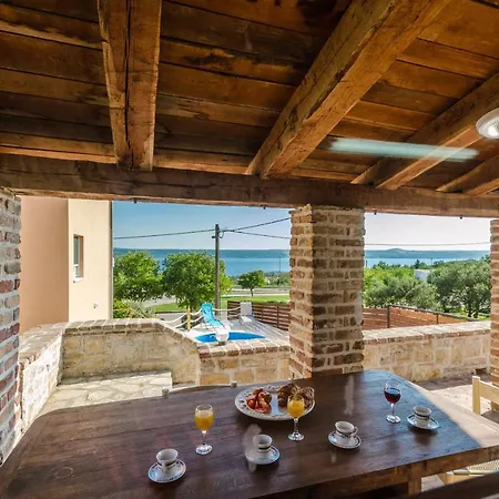 Family Friendly House With A Swimming Pool Maslenica, Novigrad - 13770 Prázdninový dům