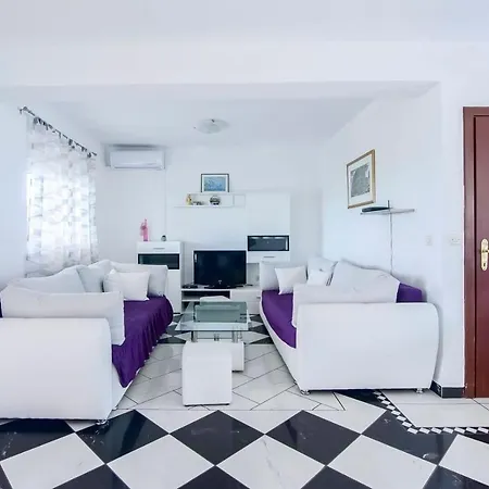 Family Friendly House With A Swimming Pool Maslenica, Novigrad - 13770 Prázdninový dům