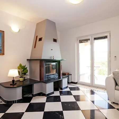Family Friendly House With A Swimming Pool Maslenica, Novigrad - 13770 *