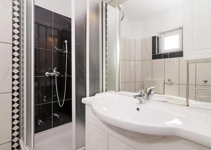 Family Friendly House With A Swimming Pool Maslenica, Novigrad - 13770 別荘
