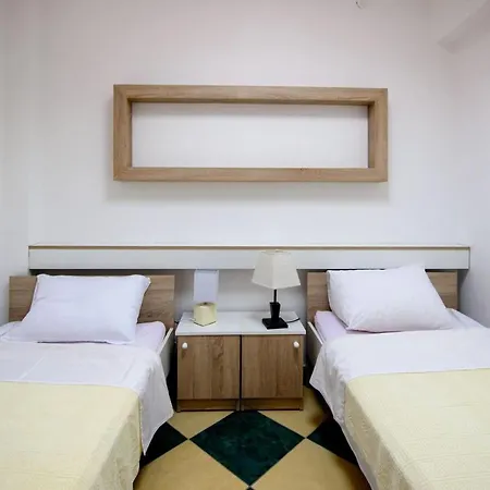 Family Friendly House With A Swimming Pool Maslenica, Novigrad - 13770 Vakantiehuis Maslenica