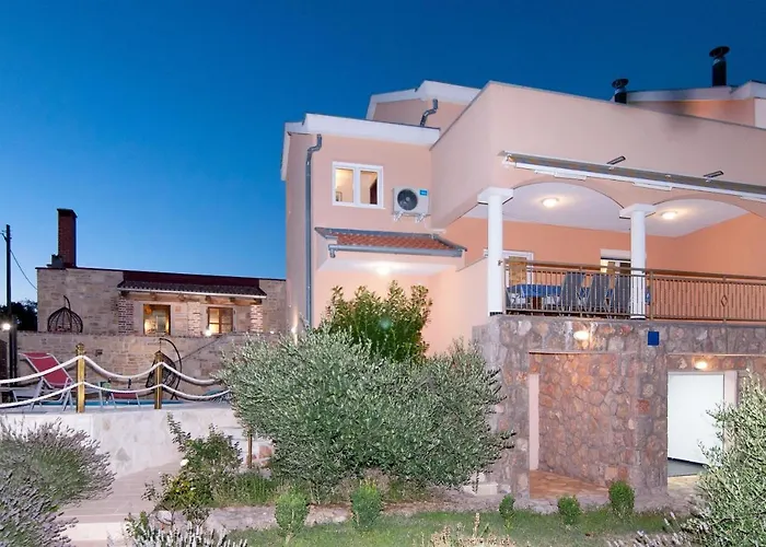 Vikendica Family Friendly House With A Swimming Pool Maslenica, Novigrad - 13770 *