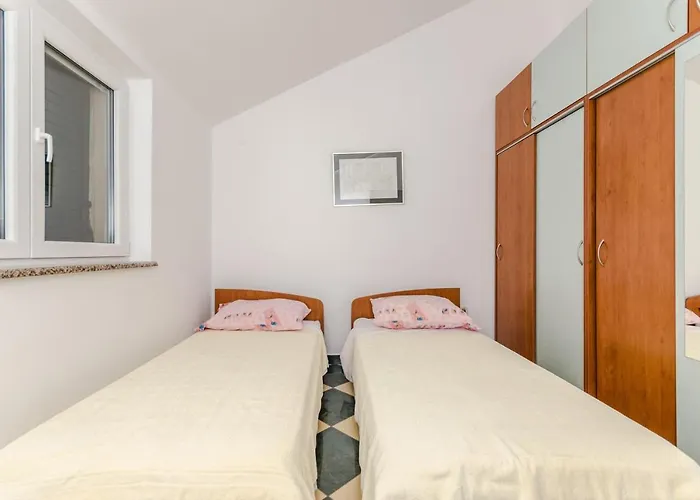 Feriehus Family Friendly House With A Swimming Pool Maslenica, Novigrad - 13770 Maslenica